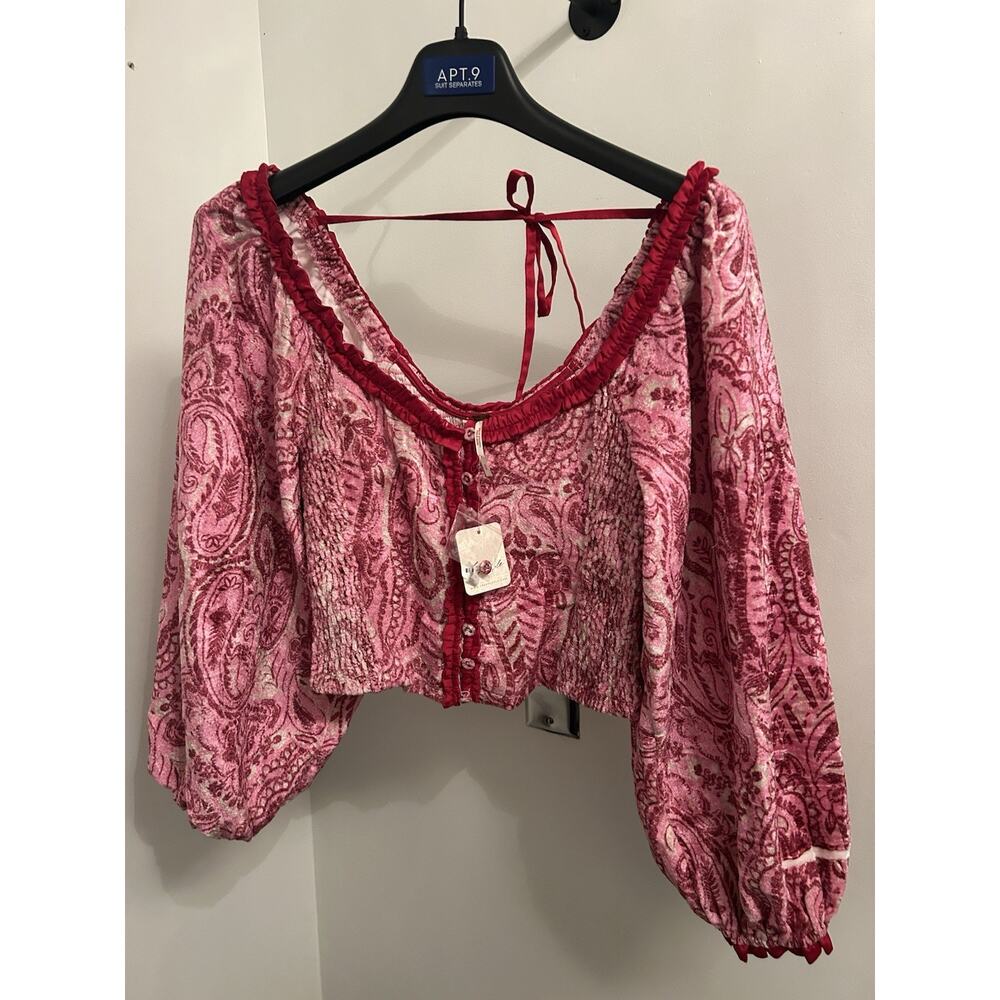 Free People Women's Velvet Top Puff Sleeves new with MSRP $128 New With Tags